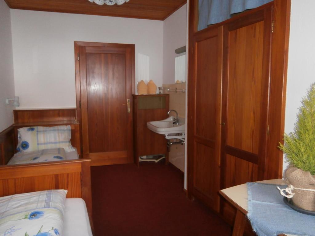 Gasthof Untere Valentinalm Ξενοδοχείο Plöcken Δωμάτιο φωτογραφία